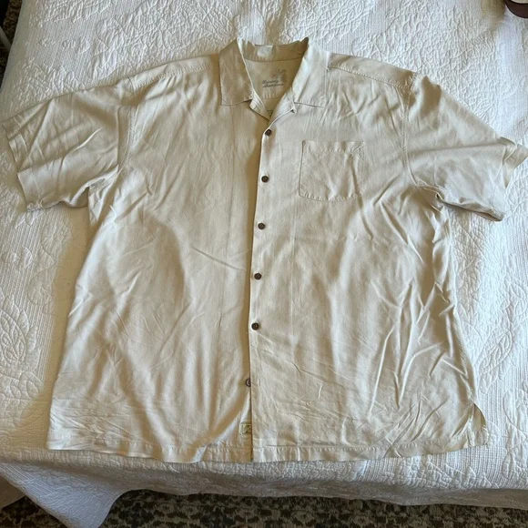 Tommy Bahama camp shirt - Picture 2 of 3